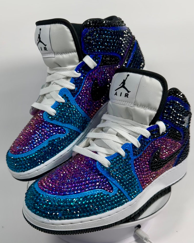 Jordan 1 Mids