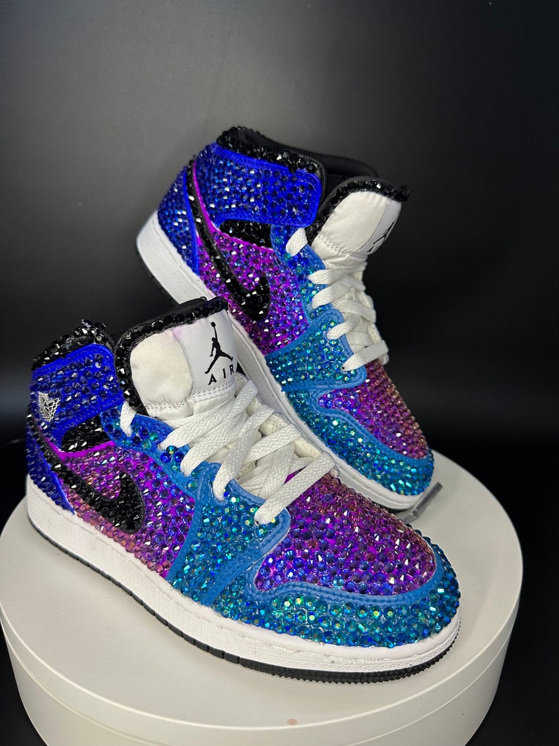 Jordan 1 Mids