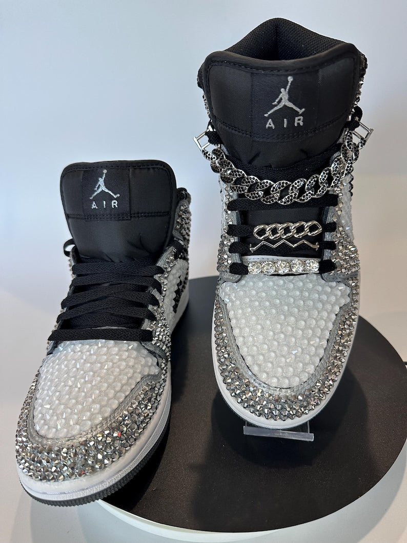 Jordan 1 Mids