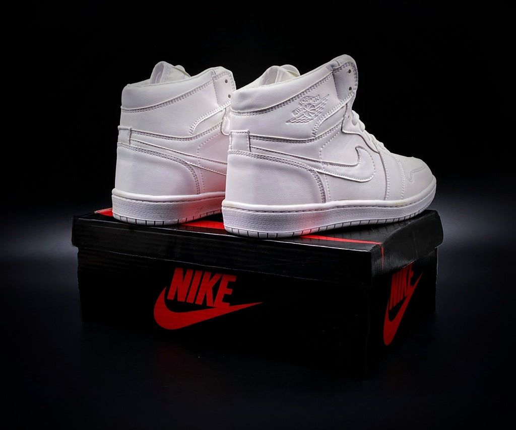 Jordan Air 1 Mid Triple White